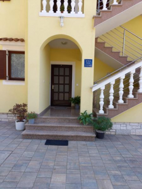  Apartment Smajlovic  Кукци
